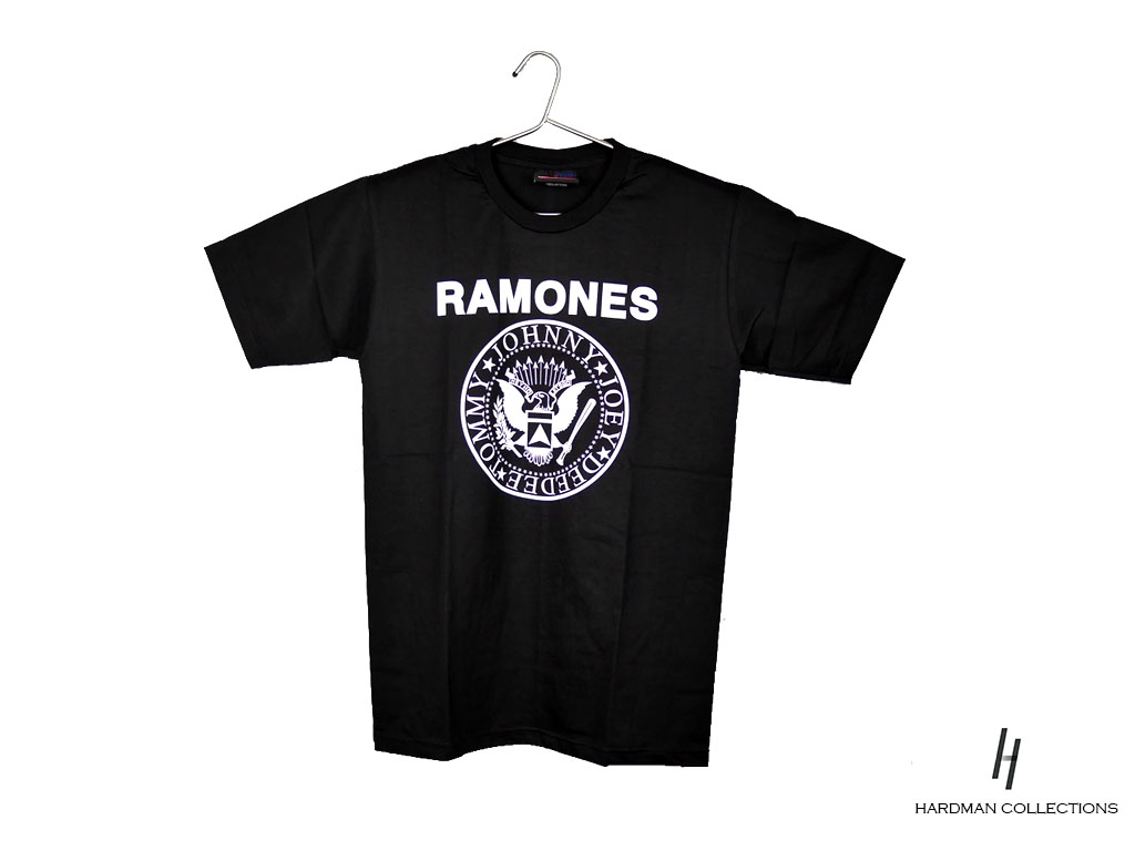 เสื้อยืดสกีลลาย ramones ดำ